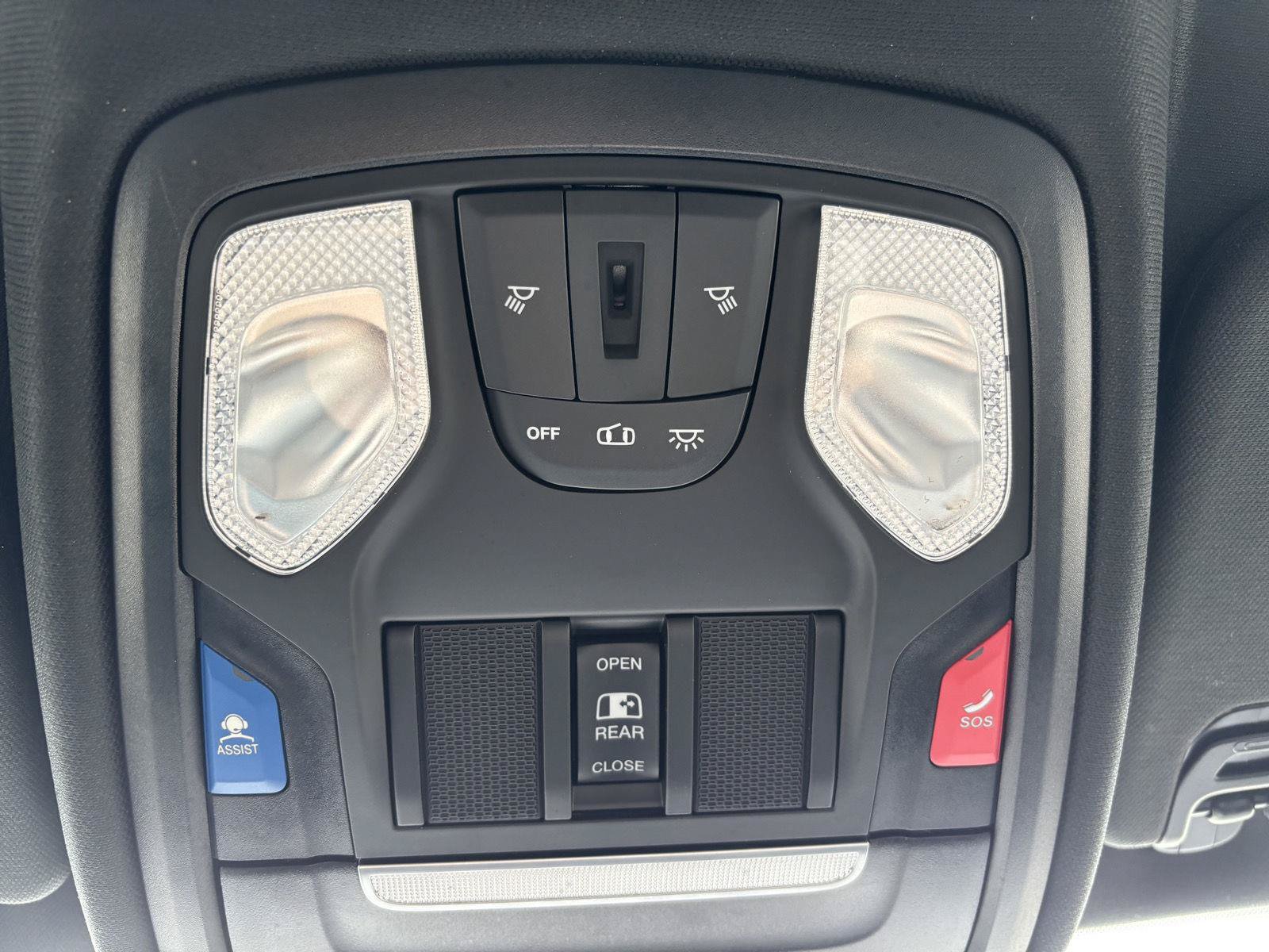 Used 2023 RAM 1500 Big Horn AWD/4WD image 30