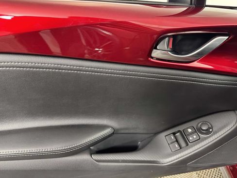 Used 2025 MAZDA MX-5 Miata Grand Touring w/ Weather Package RWD image 16