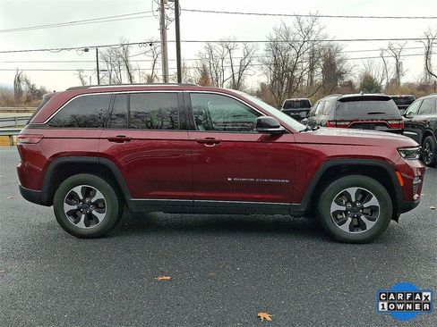 Used 2024 Jeep Grand Cherokee Limited 4xe image 10