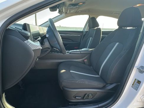 Used 2024 Hyundai Sonata SEL FWD image 4