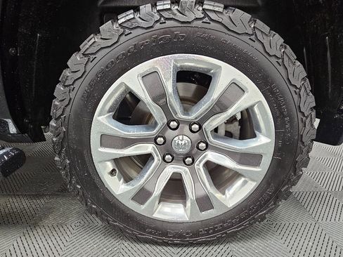 Used 2022 RAM 1500 Limited w/ Body Color Bumper Group image 45