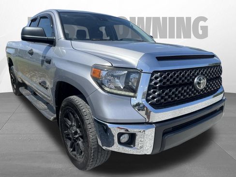 Used 2020 Toyota Tundra SR5 w/ SR5 Upgrade Package AWD/4WD image 3