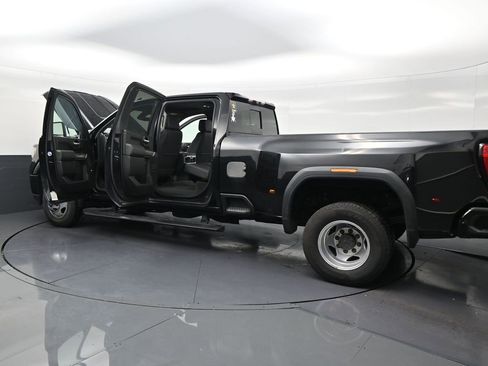 Used 2021 GMC Sierra 3500 Denali w/ Denali Ultimate Package AWD/4WD image 32