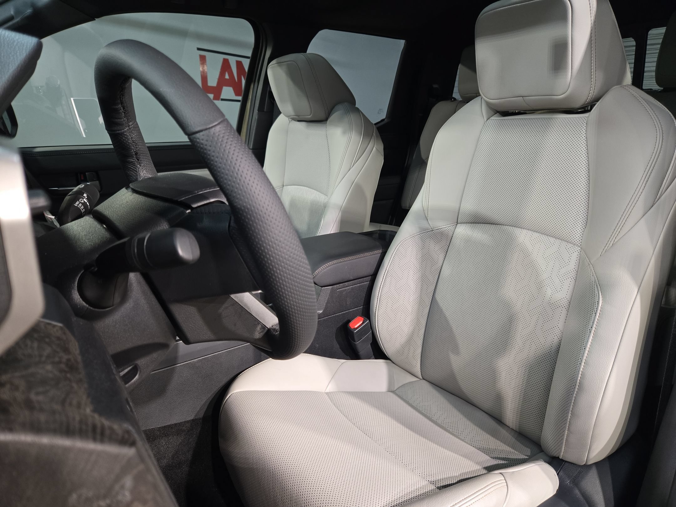 Certified 2026 Toyota Tacoma Limited AWD/4WD image 24