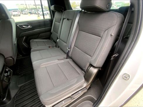 Used 2021 Chevrolet Suburban Commercial image 19