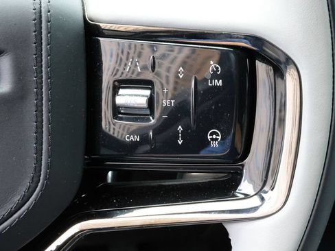 Used 2026 Land Rover Range Rover Velar S AWD/4WD image 19