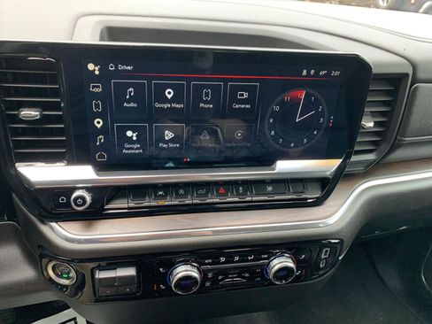 Used 2025 GMC Sierra 1500 SLT AWD/4WD image 16