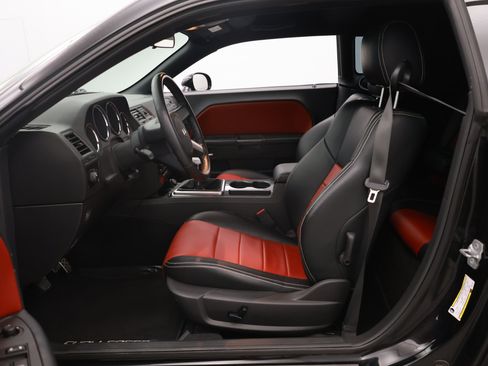 Used 2009 Dodge Challenger R/T RWD image 26