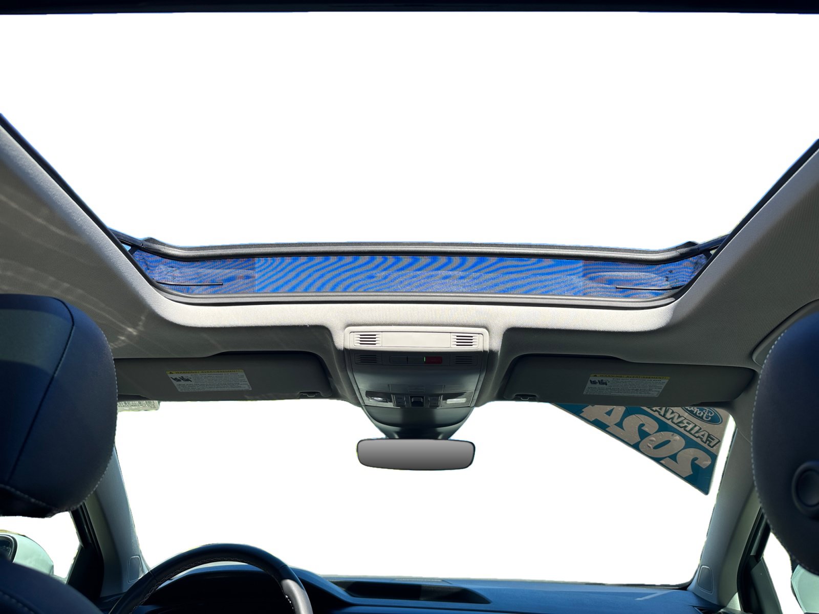 Used 2024 Volkswagen Taos SE w/ Panoramic Sunroof Package FWD image 13