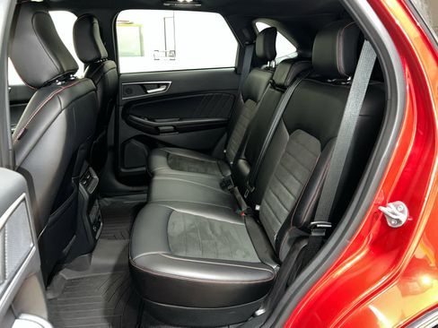 Used 2022 Ford Edge ST-Line w/ Class II Trailer Tow Package image 15
