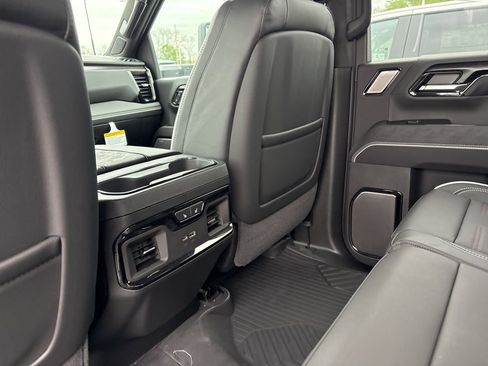 New 2026 GMC Sierra 2500 AT4X w/ AT4X AEV Edition AWD/4WD image 17