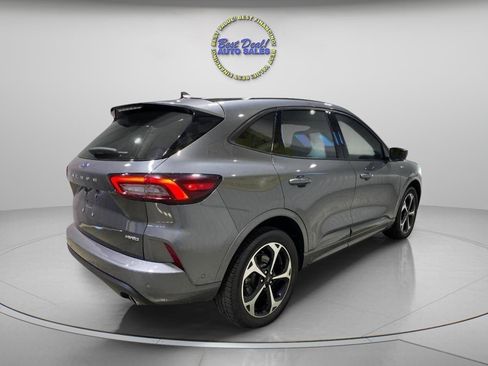Used 2023 Ford Escape ST-Line Elite w/ Premium Technology Package AWD/4WD image 5