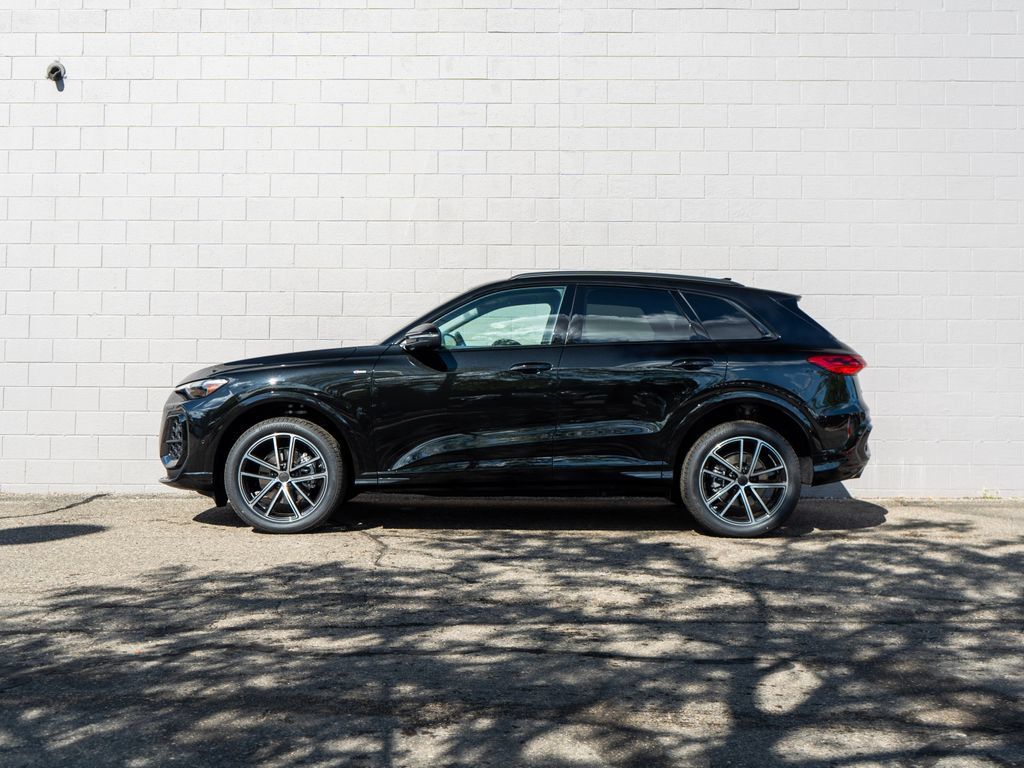 New 2026 Audi Q5 Premium Plus AWD/4WD image 3
