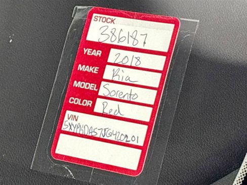 Used 2018 Kia Sorento SX image 27