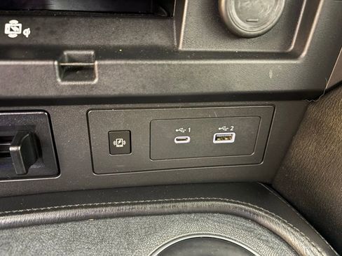 Used 2023 Nissan Armada SV RWD image 28