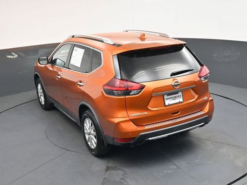 Used 2020 Nissan Rogue SV image 30