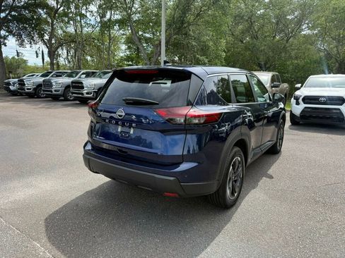 Used 2025 Nissan Rogue SV FWD image 10