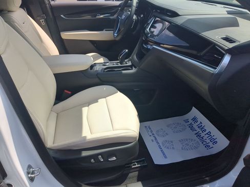 Certified 2024 Cadillac XT6 Sport AWD/4WD image 27
