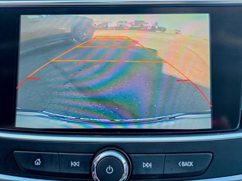 Used 2017 Buick LaCrosse Preferred image 47