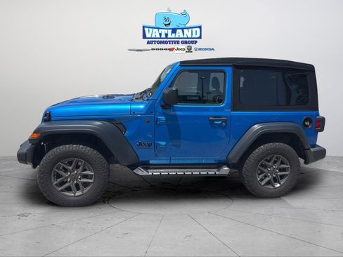 Used 2024 Jeep Wrangler Sport AWD/4WD image 30