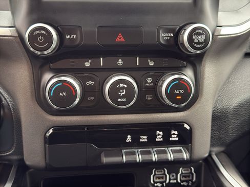 Used 2022 RAM 1500 Big Horn AWD/4WD image 20