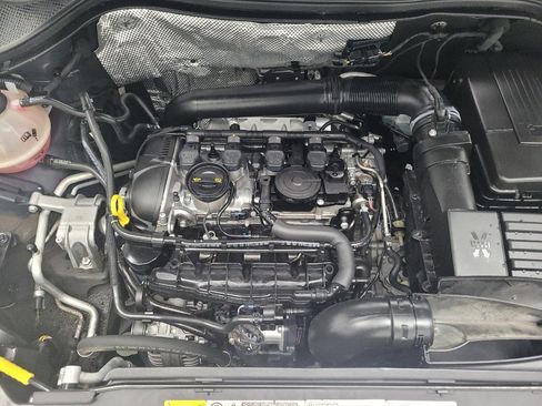 Used 2017 Volkswagen Tiguan S FWD image 30
