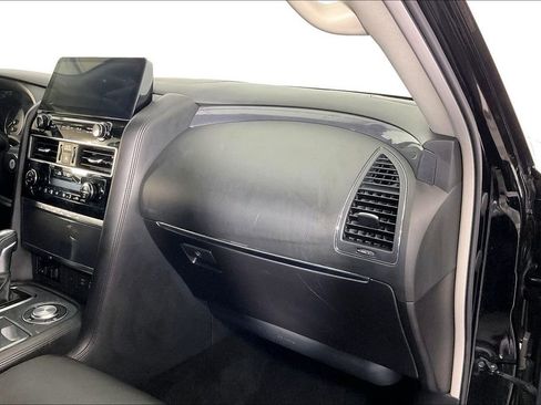 Used 2024 Nissan Armada SV RWD image 22