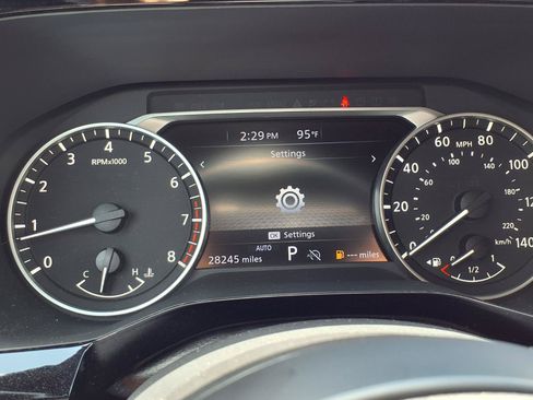 Used 2024 Nissan Pathfinder Rock Creek AWD/4WD image 14