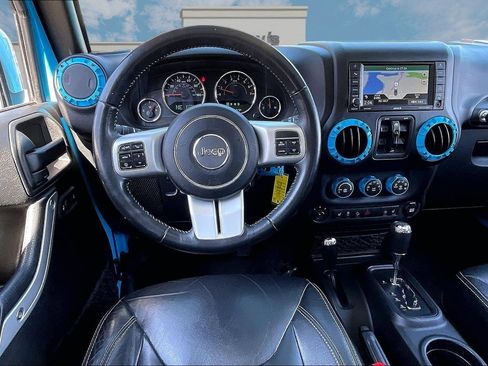 Used 2017 Jeep Wrangler Unlimited Sahara w/ Quick Order Package 24E Chief image 5