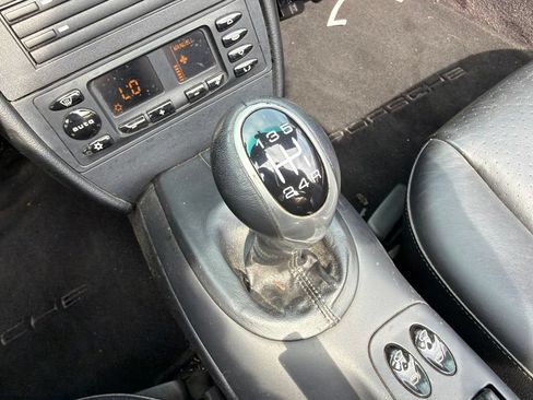 Used 2001 Porsche Boxster RWD image 8