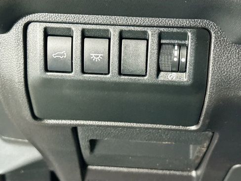 Used 2023 Subaru Ascent Touring image 6