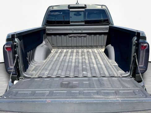 Used 2018 Chevrolet Colorado ZR2 AWD/4WD image 7