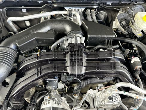 Used 2023 Subaru Outback Touring AWD/4WD image 31