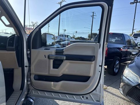 Used 2017 Ford F150 XLT w/ Equipment Group 301A Mid RWD image 27