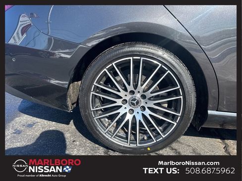 Used 2023 Mercedes-Benz C 300 C 300 image 9