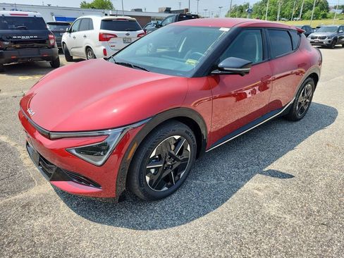 New 2025 Kia EV6 Wind image 3
