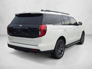 New 2027 Ford Expedition Platinum RWD video 2