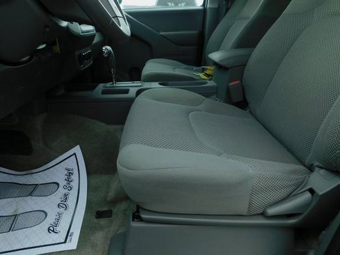 Used 2015 Nissan Frontier SV w/ SV Value Truck Package image 23