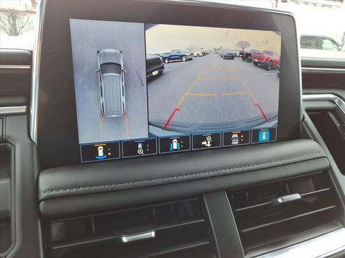 Used 2021 Chevrolet Tahoe Z71 w/ Z71 Off-Road Package image 19