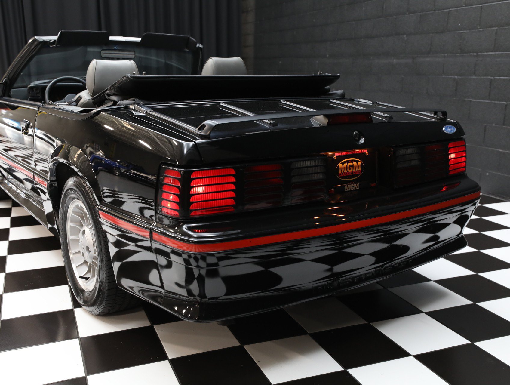 Used 1987 Ford Mustang GT RWD image 20