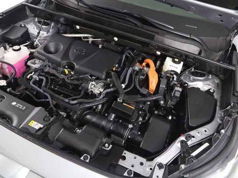 Used 2024 Toyota RAV4 XLE w/ Convenience Package image 19