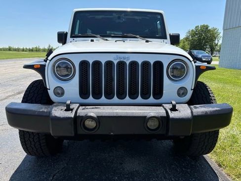 Used 2018 Jeep Wrangler Unlimited Sport S AWD/4WD image 7
