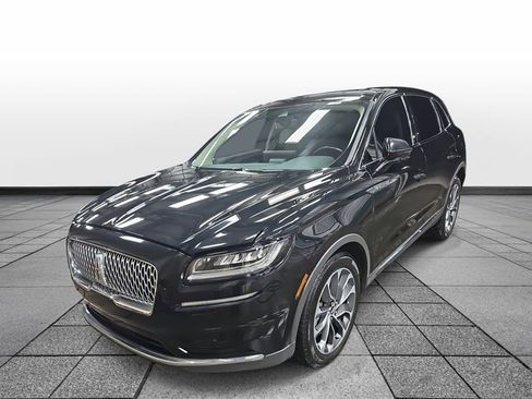 Used 2022 Lincoln Nautilus Reserve image 1