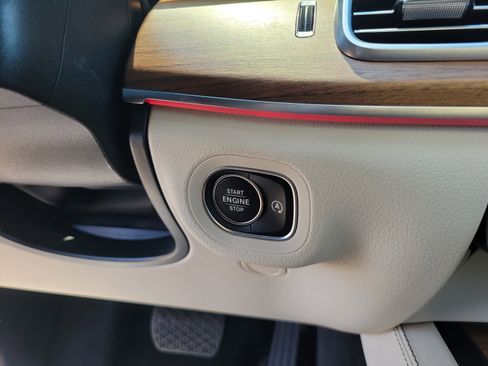 Certified 2026 Mercedes-Benz GLE 450 4MATIC image 21
