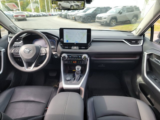 Used 2023 Toyota RAV4 Limited AWD/4WD image 8