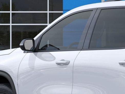 New 2026 Chevrolet Traverse LT w/ Midnight/Sport Edition FWD image 36