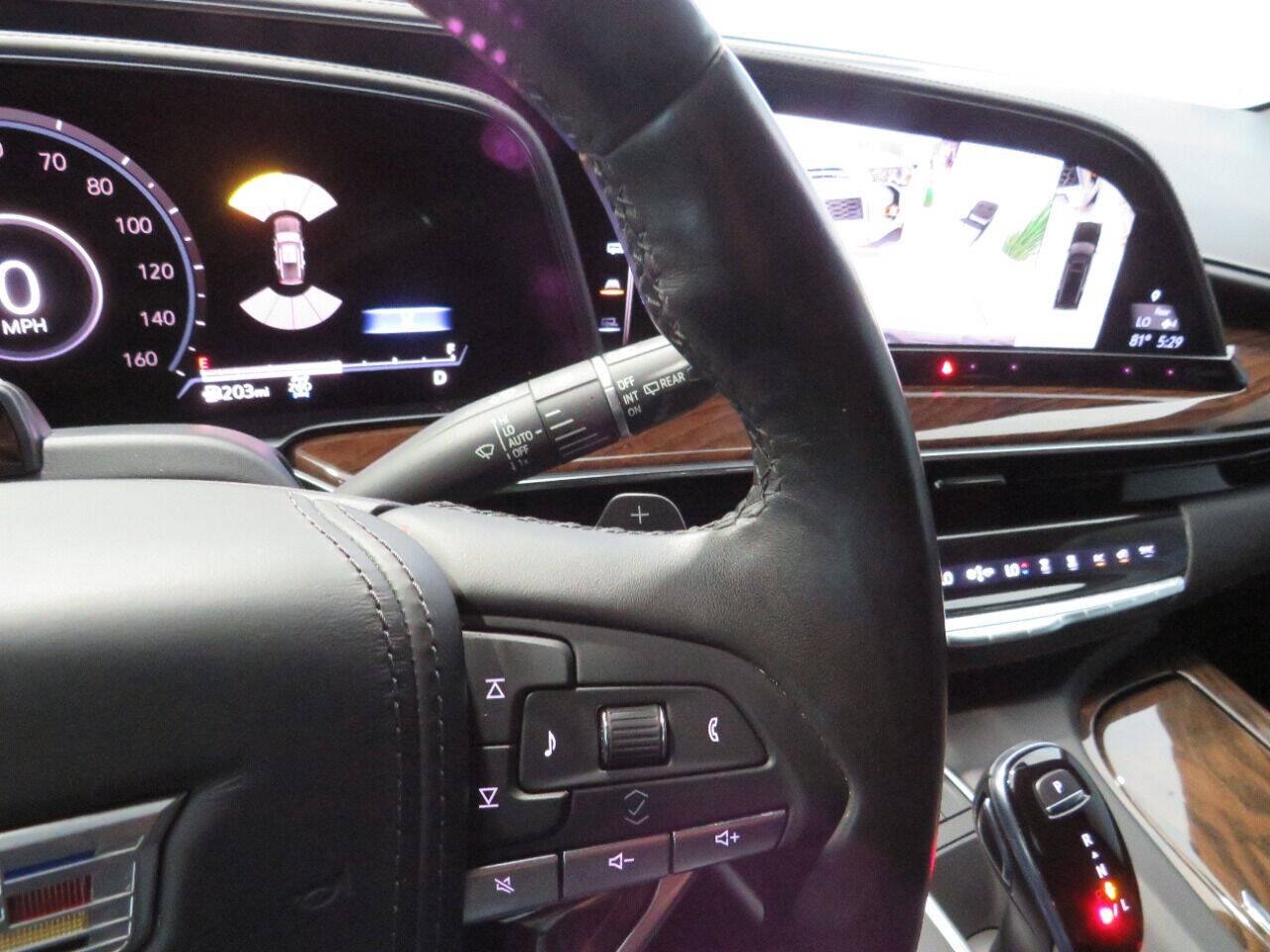 Used 2021 Cadillac Escalade Sport Platinum w/ Heavy-Duty Trailer Package AWD/4WD image 23