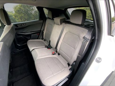 Used 2022 Ford Escape SE FWD image 22