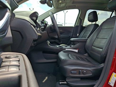 Used 2023 GMC Terrain Denali w/ Denali Premium Package AWD/4WD image 8