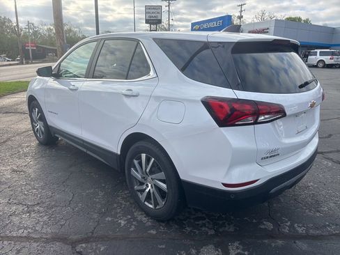 Used 2022 Chevrolet Equinox LT image 3
